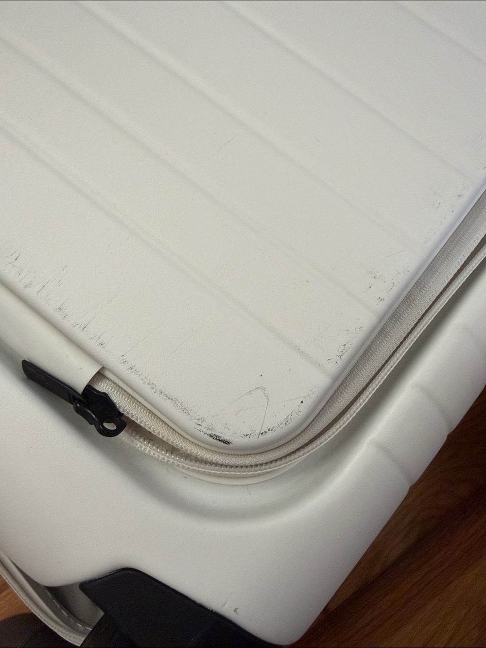 Monos Carry-On Plus - Picture 9 of 16